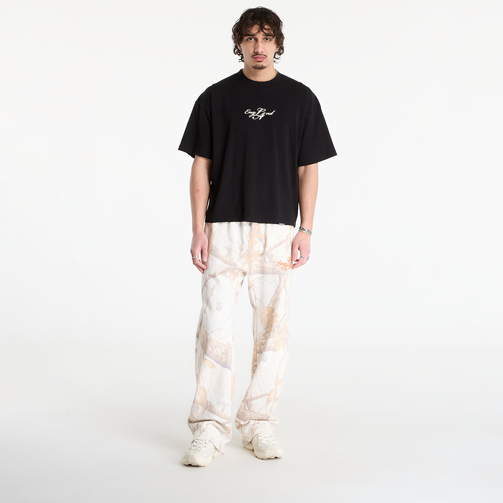 Jogginghosen REPRESENT England Sweatpant Washed White Real Tree Camo