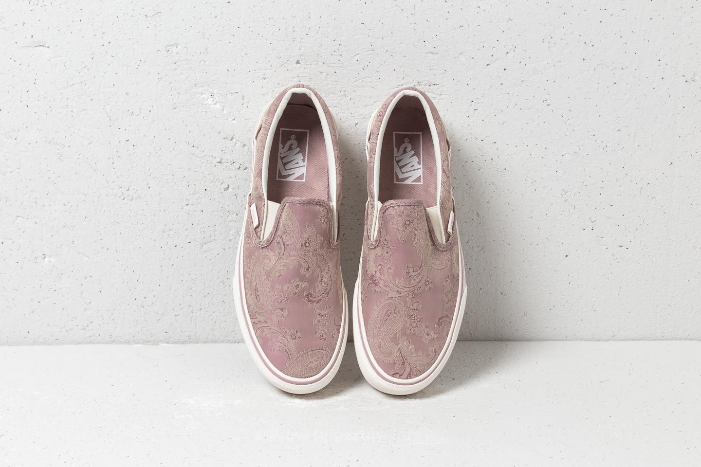 Women's shoes Vans Classic Slip-On (Satin Paisley) Mauve/ Sno