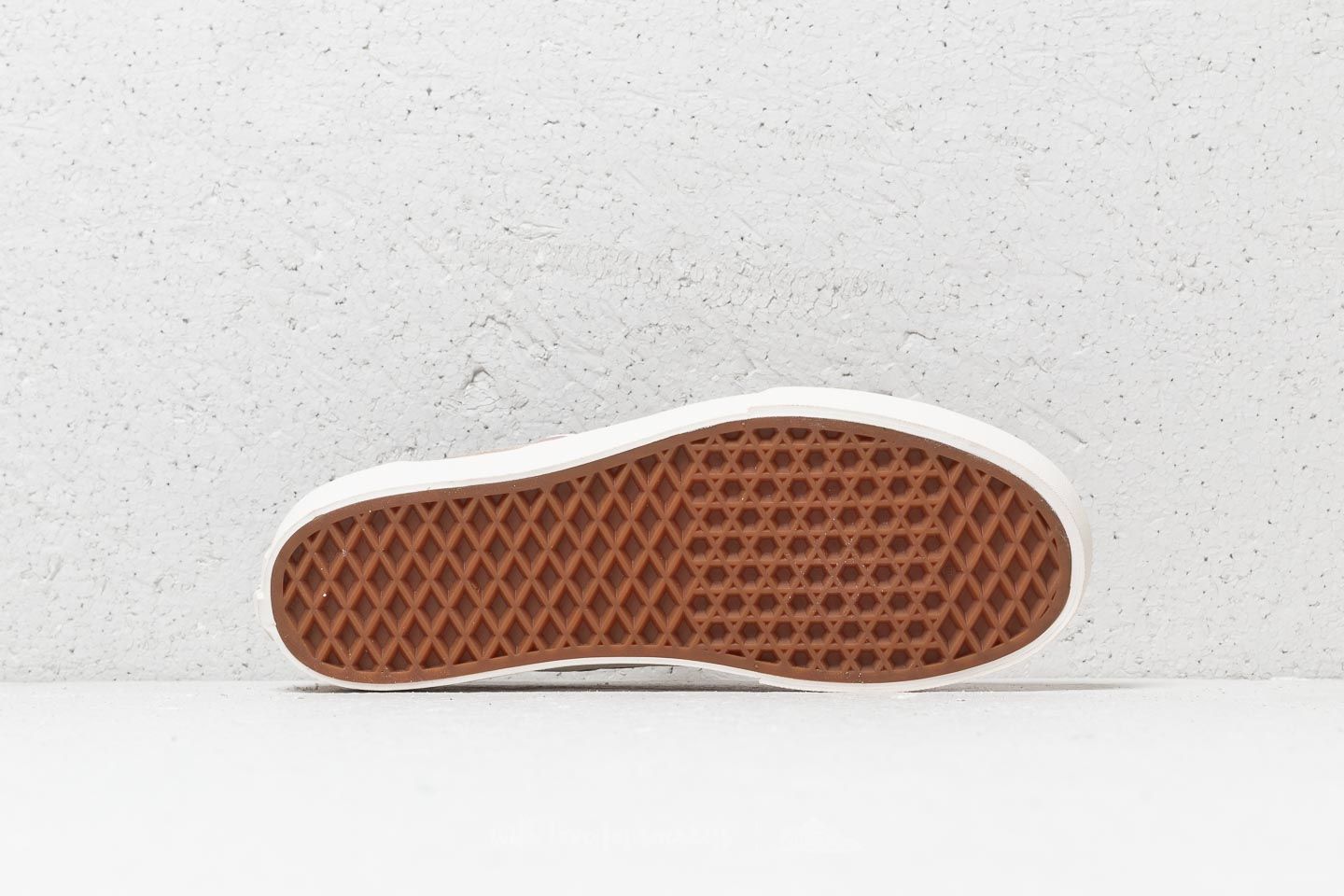 Women's shoes Vans Classic Slip-On (Satin Paisley) Mauve/ Sno