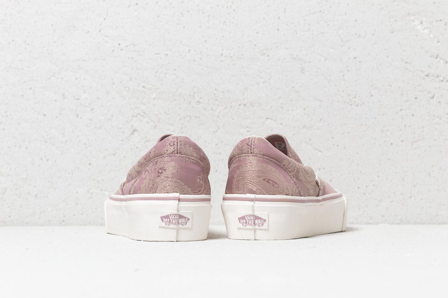 Women's shoes Vans Classic Slip-On (Satin Paisley) Mauve/ Sno