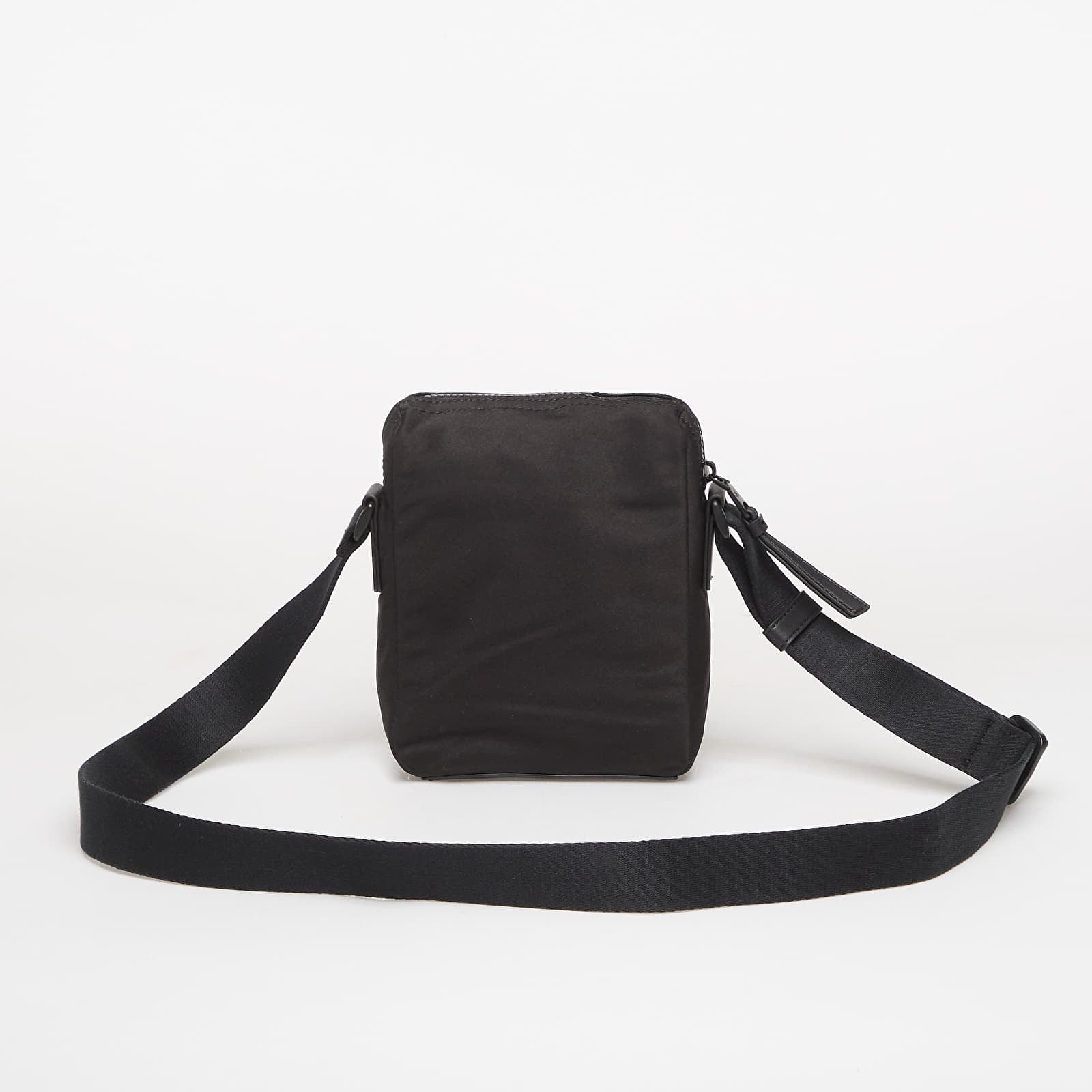 Torbe za čez ramo Calvin Klein Canvas Mix Reporter Black