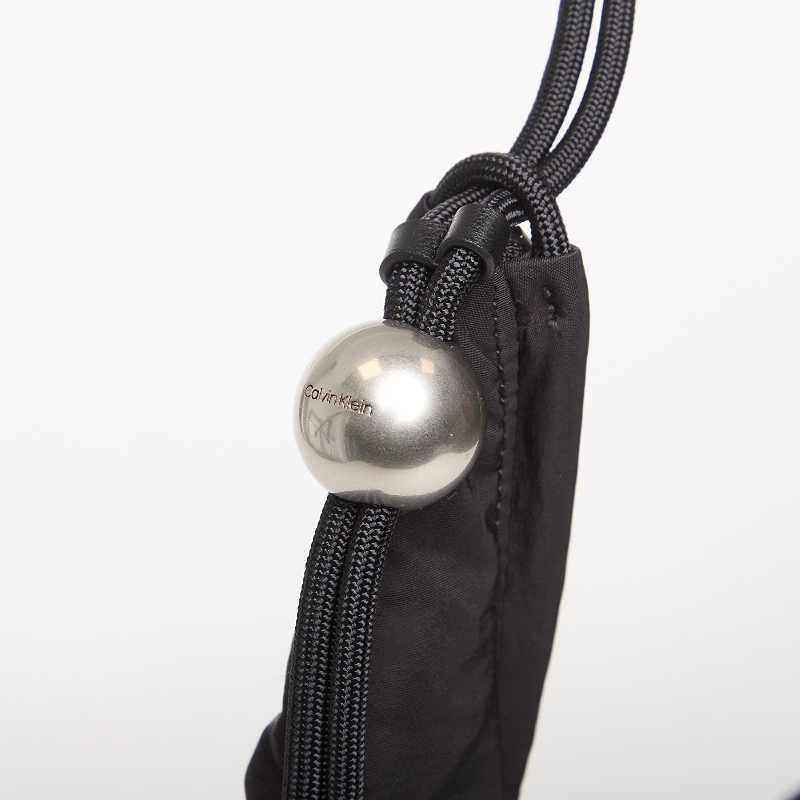 Borse a tracolla Calvin Klein Nylon Cord Medium Ho Black