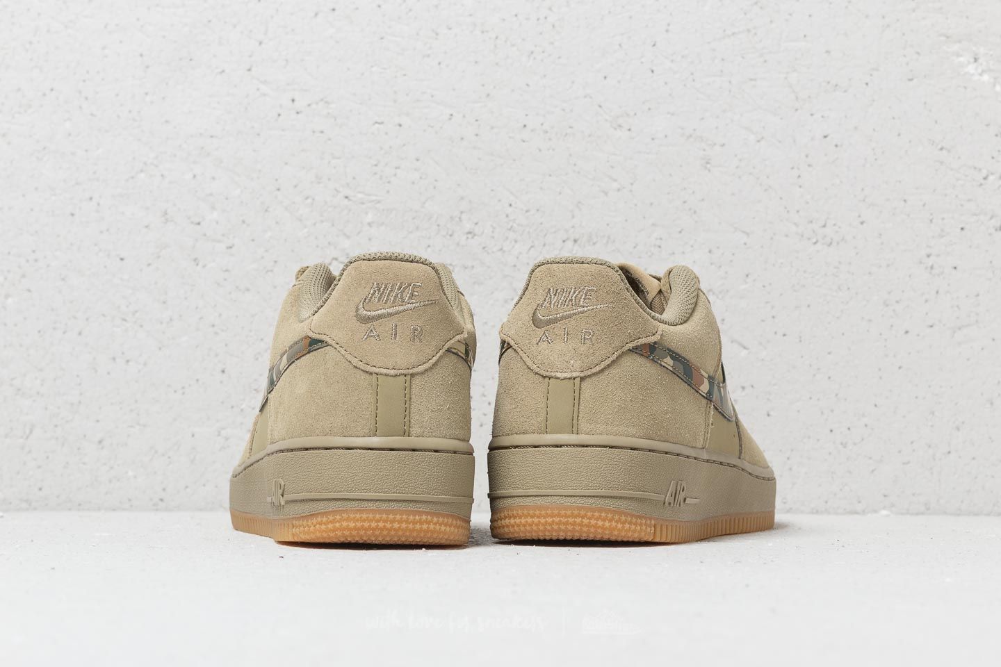 Skor för kvinnor Nike Air Force 1 (GS) Neutral Olive/ Black