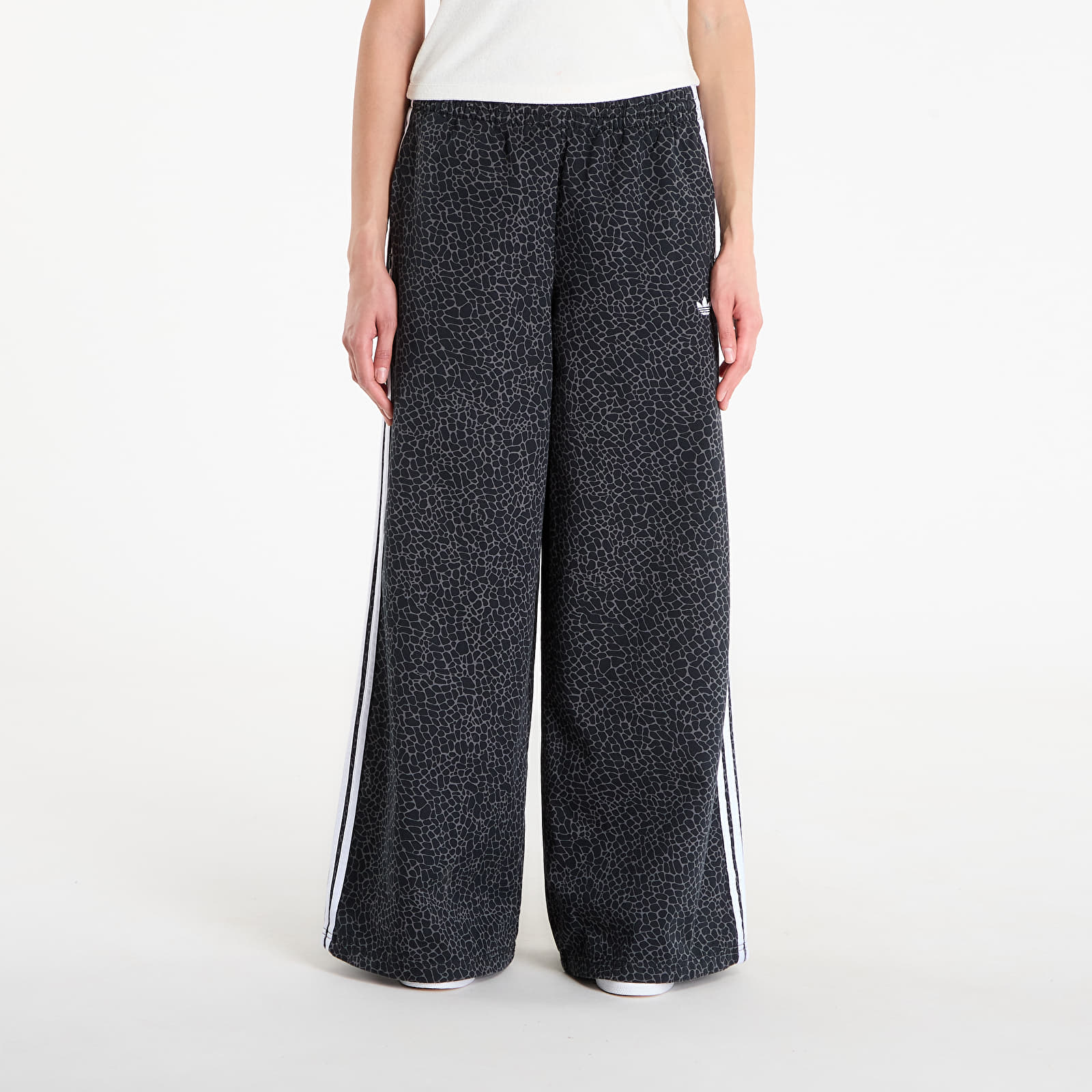 Naisten housut adidas  Firebird Oversized AOP Denim Pants Black/ Grey Six