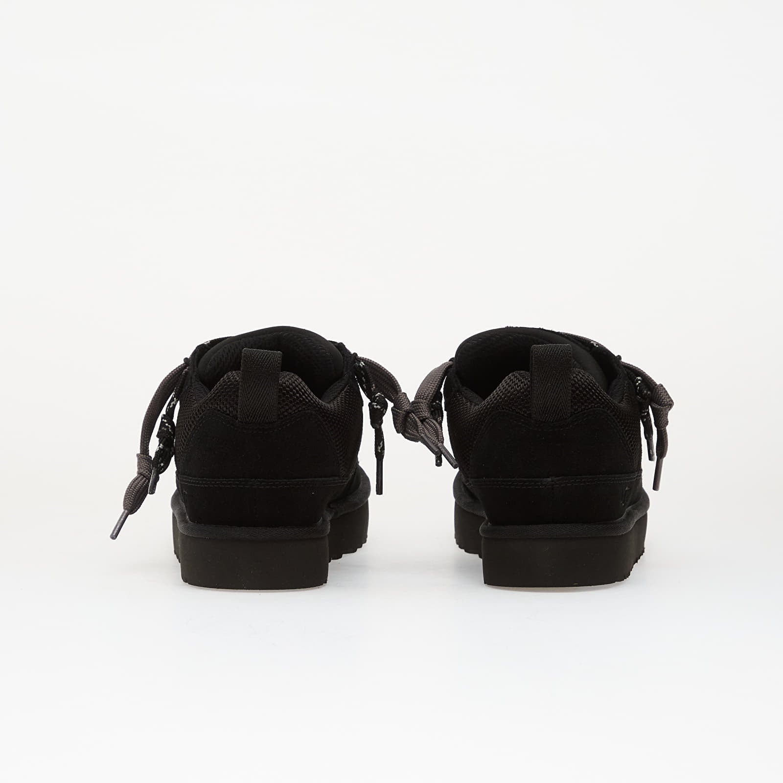 Miesten kengät UGG M Lo Lowmel Black