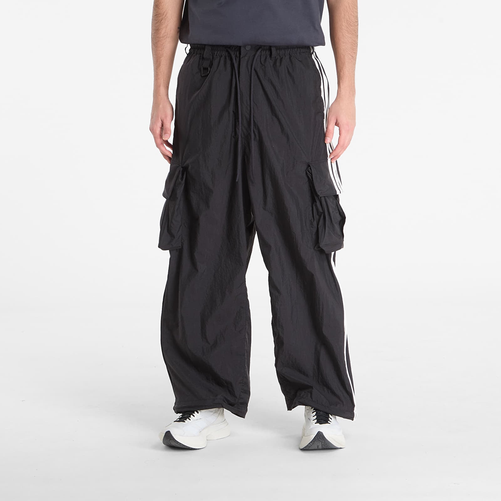 Vyriškos kelnės Y-3 Nylon Wired 3 Stripes Cargo Tracksuit Bottoms Black