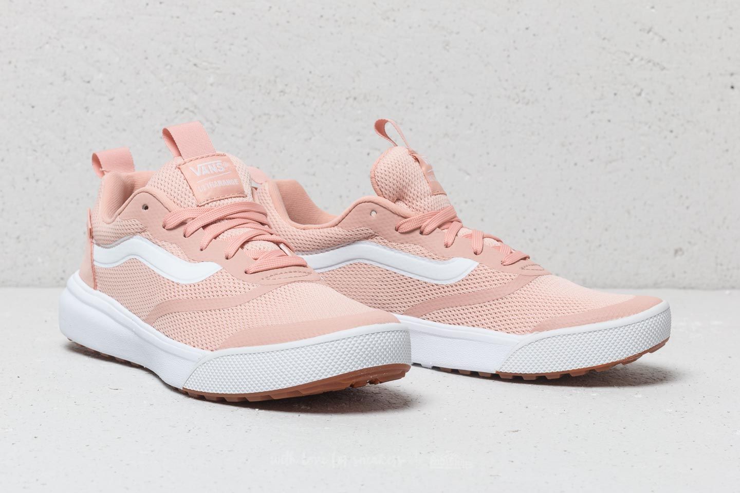 Vans ultrarange sales rapidweld pink