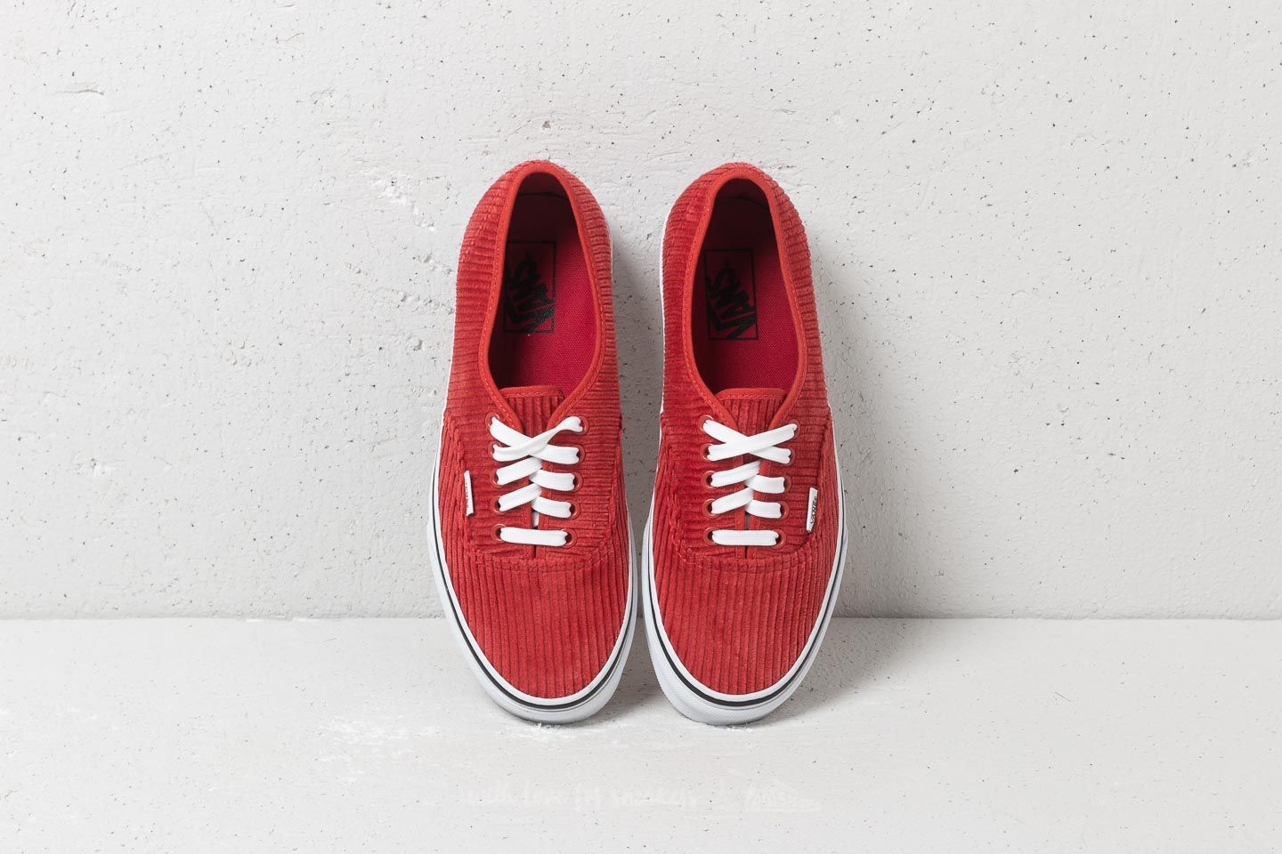 Vans authentic shop design assembly
