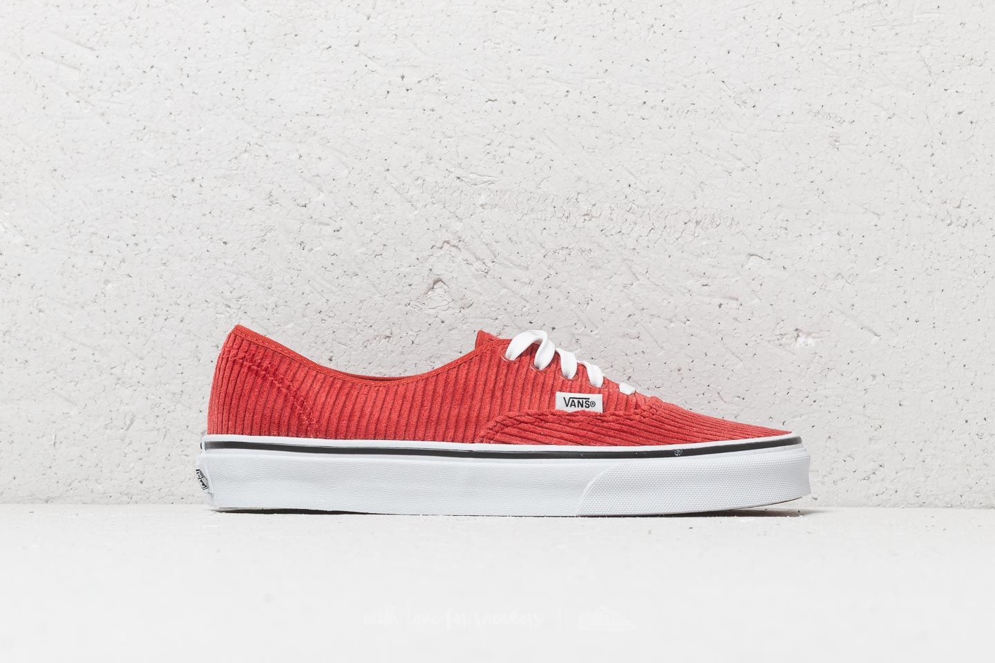 Vans authentic design assembly top