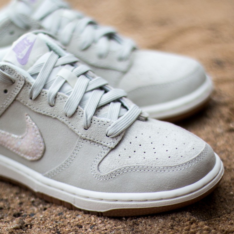 Nike dunk skinny hotsell