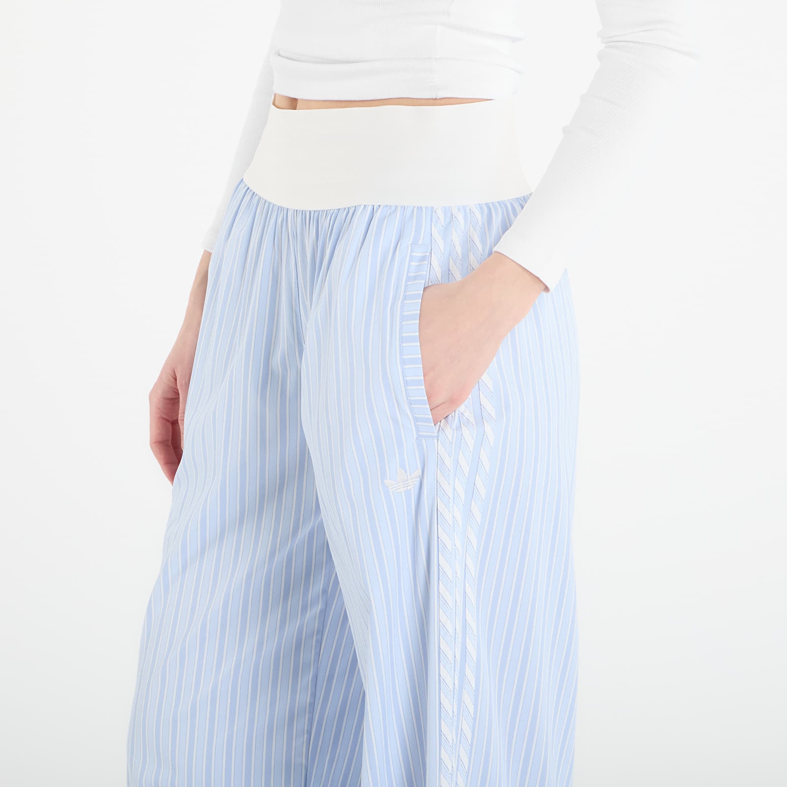 Housut adidas P Ess Pant Crsk/ Ambient Sky