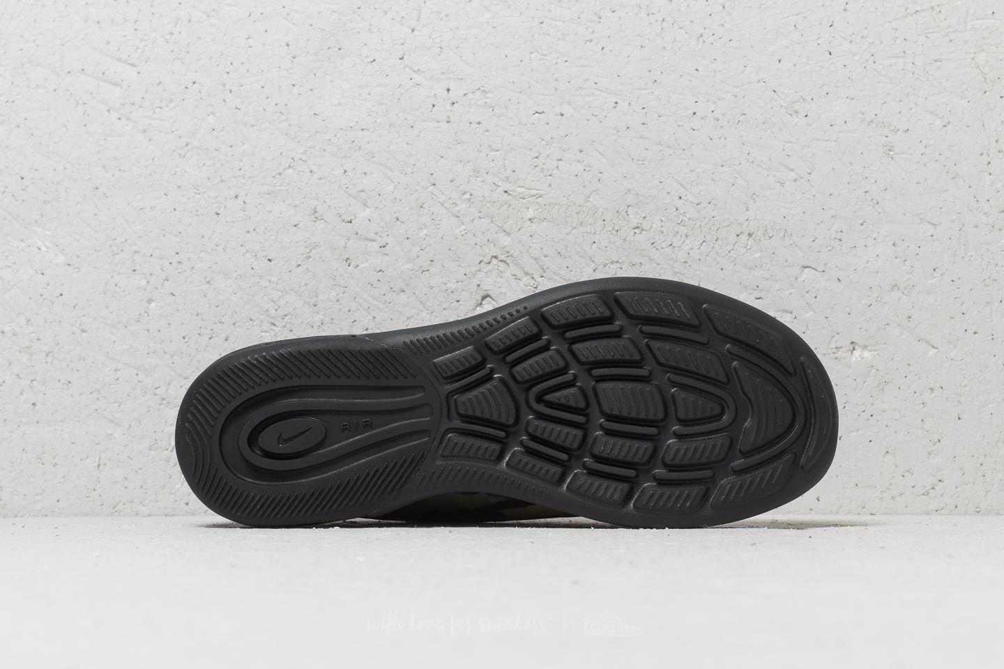 Buty damskie Nike Air Max Axis Print (GS) Black/ Mushroom-Palm Green