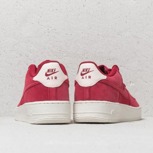 Nike air force hot sale 1 07 red crush