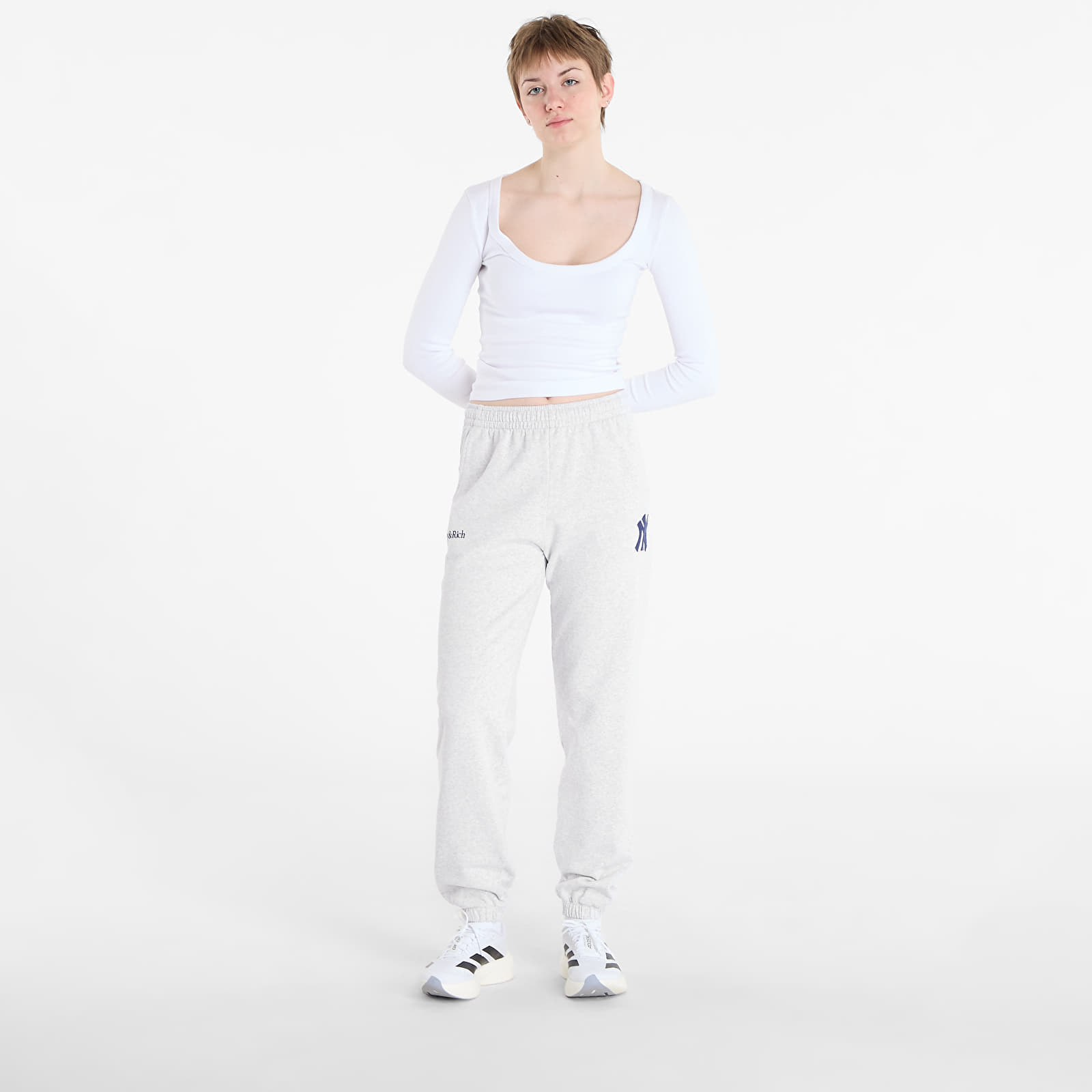 Jogginghosen Sporty & Rich Heritage Yankees Serif Sweatpant UNISEX Heather Gray