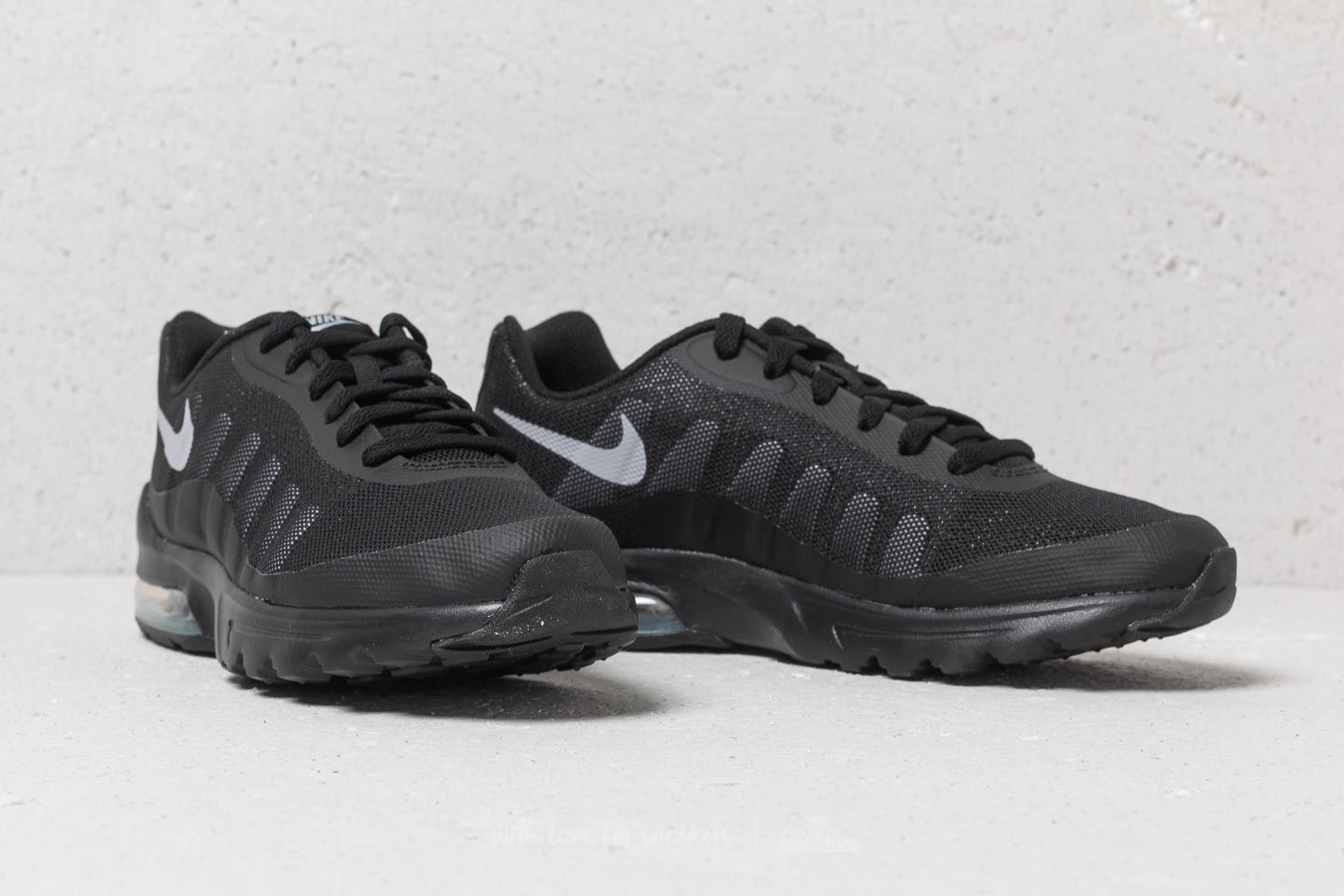 Nike invigor noir femme cheap