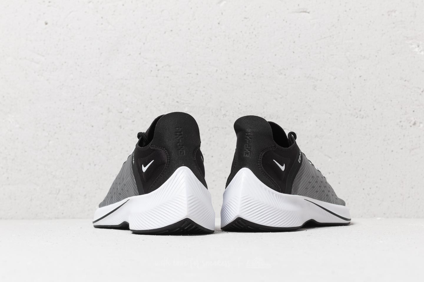 Chaussures et baskets femme Nike Exp X14 GS Black Black White Wolf Grey Footshop
