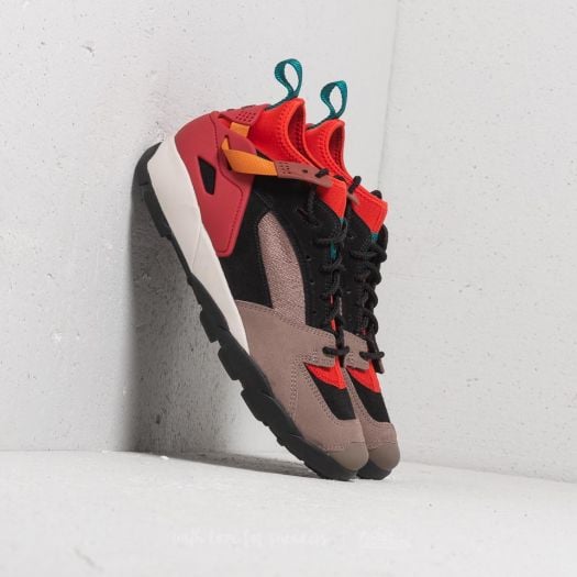 Nike revaderchi red sales