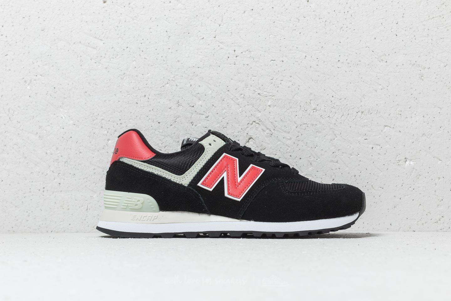 Men s shoes New Balance 574 Black Red Footshop