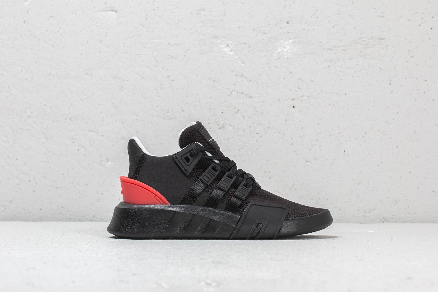Eqt bask black white top