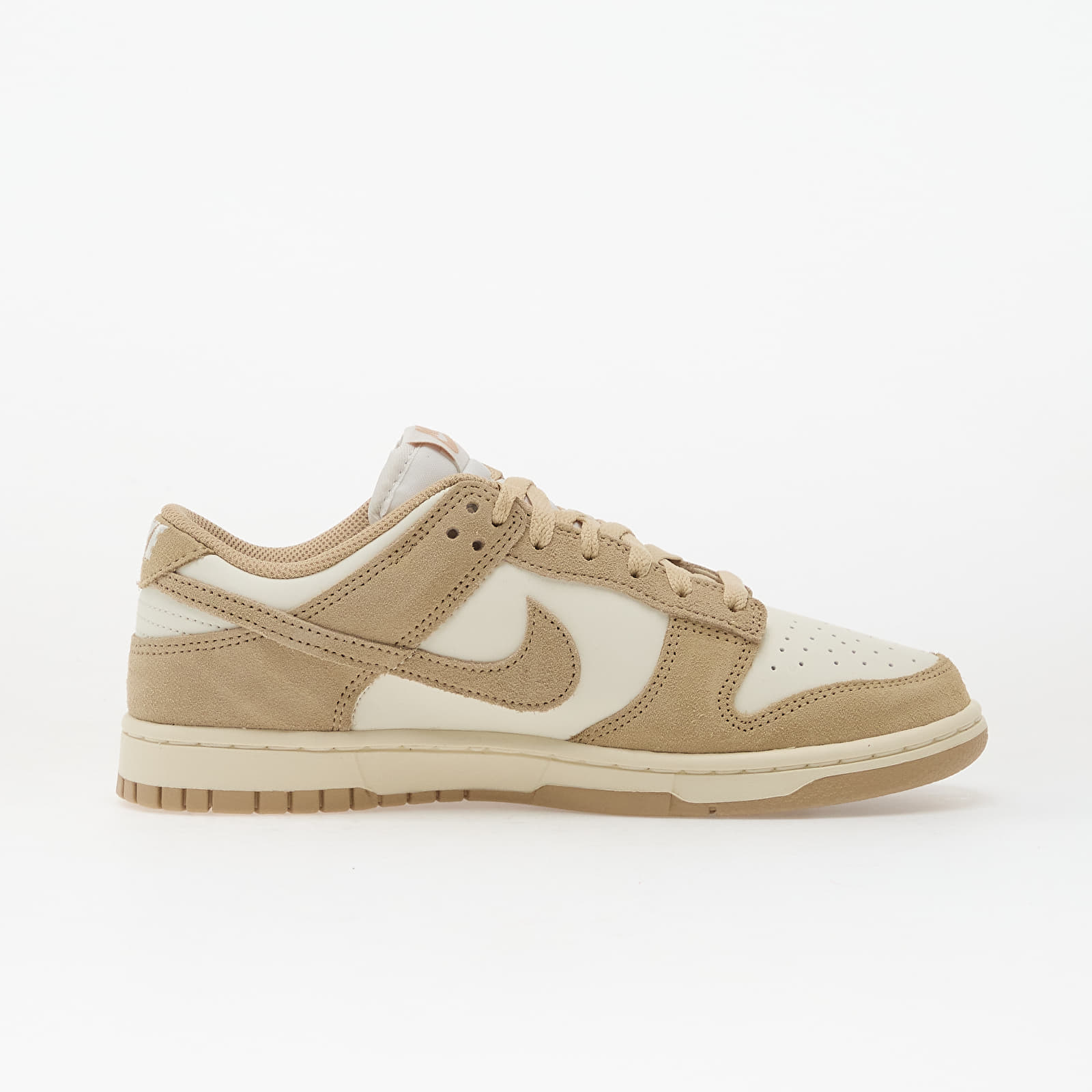 Damen Sneaker und Schuhe Nike W Dunk Low Sail/ Linen-White-Mtlc Gold