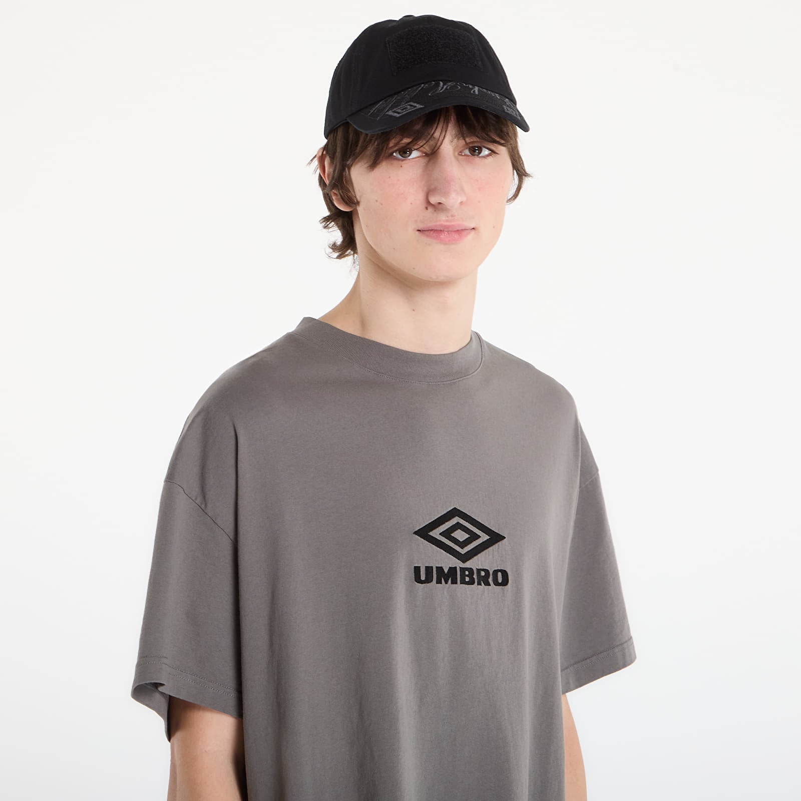 Miesten T-paidat Umbro by SlamJam Og Logo T-Shirt Smock Grey
