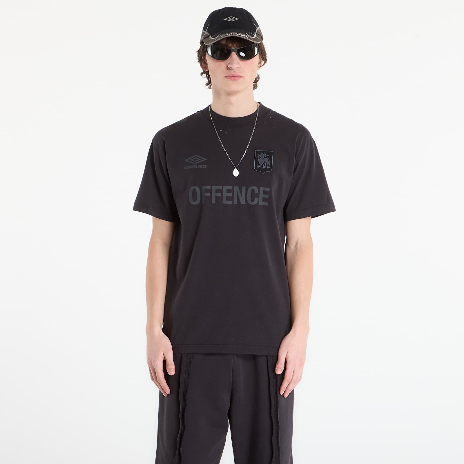 Miesten T-paidat Umbro by SlamJam Offence Defence Tee Washed Black