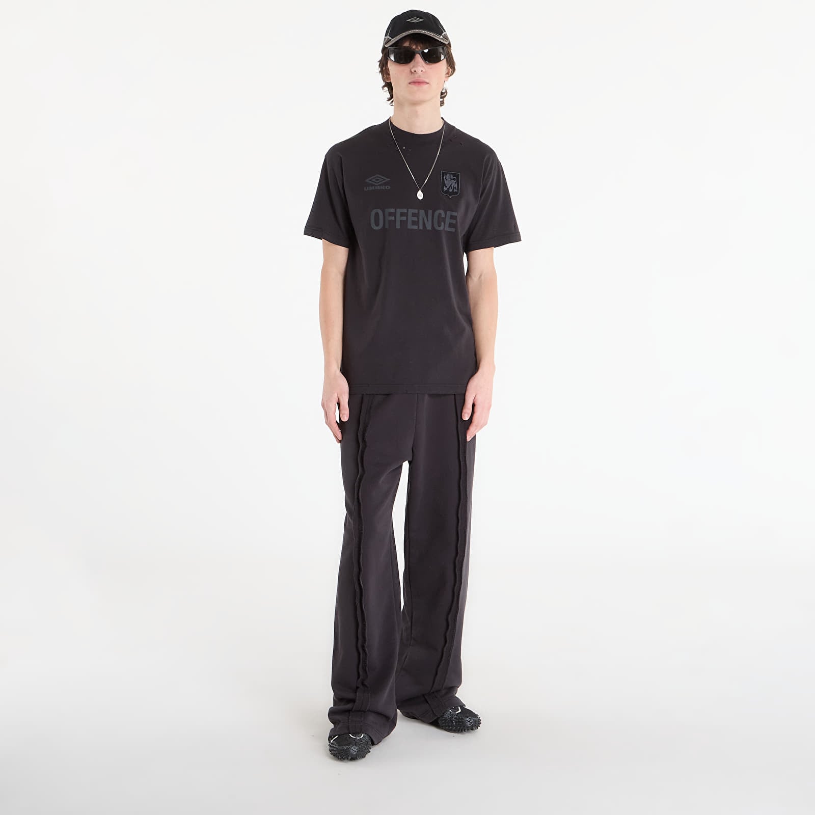 Miesten T-paidat Umbro by SlamJam Offence Defence Tee Washed Black