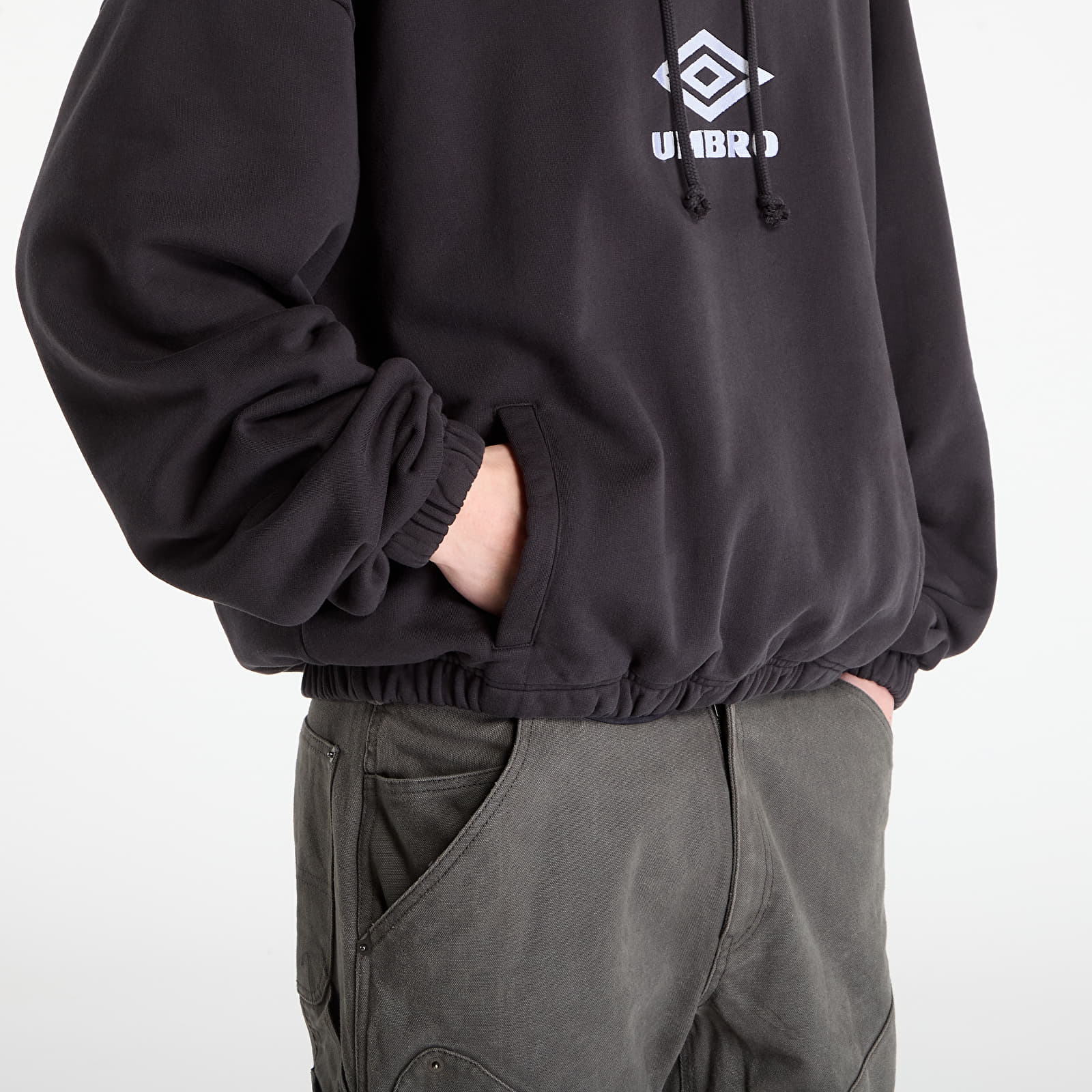 Mikiny Umbro by SlamJam Og Logo Mask Hoodie Washed Black