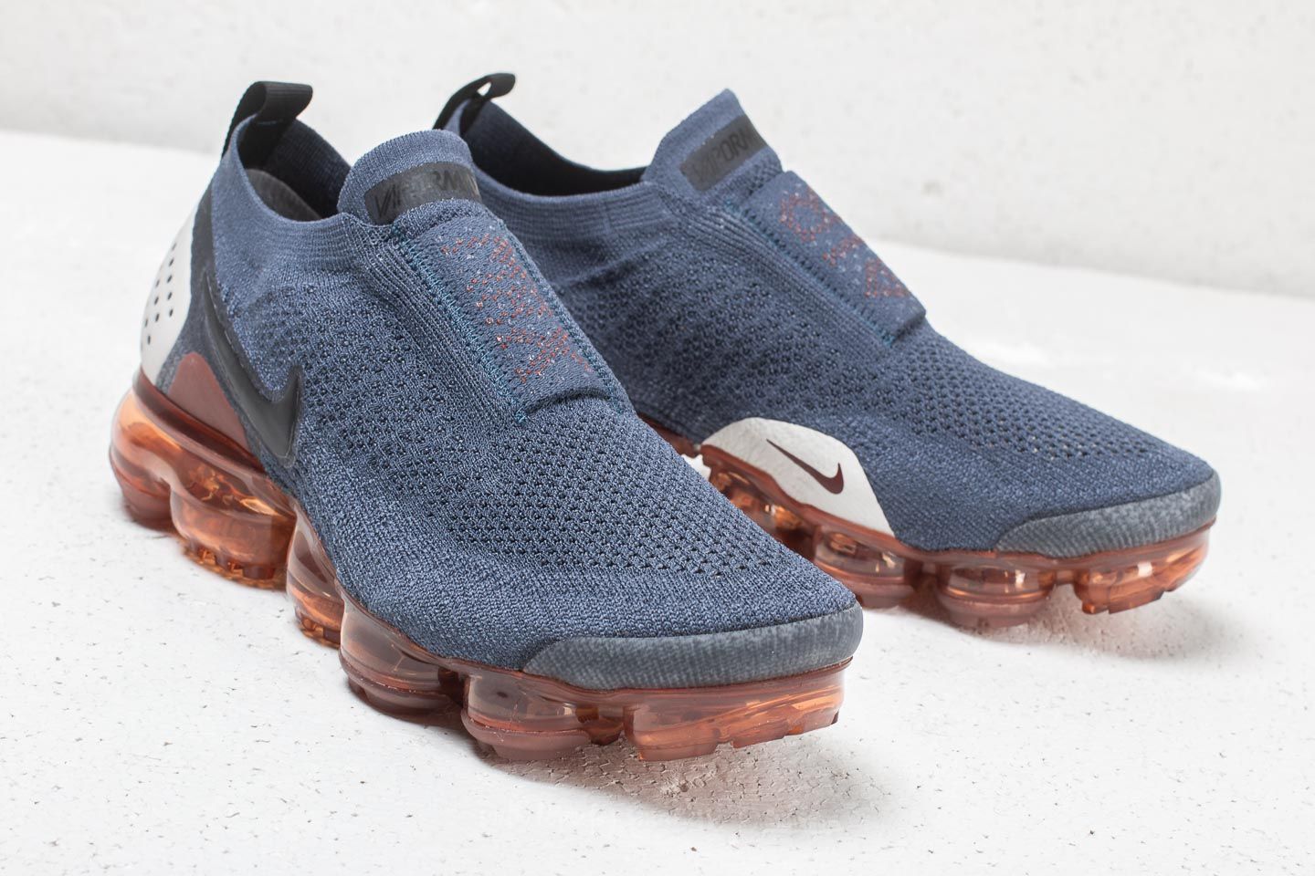Men s shoes Nike Air Vapormax FK MOC 2 Thunder Blue Black Terra Blush Footshop