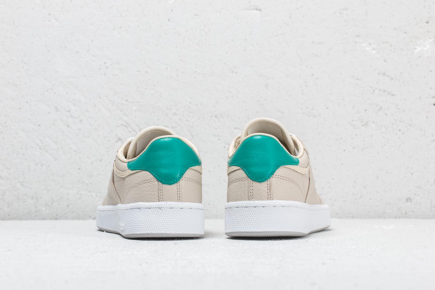 Herren Sneaker und Schuhe Reebok x Packer Club C 85 "Marcial" Stucco/ Paper White/ Haze