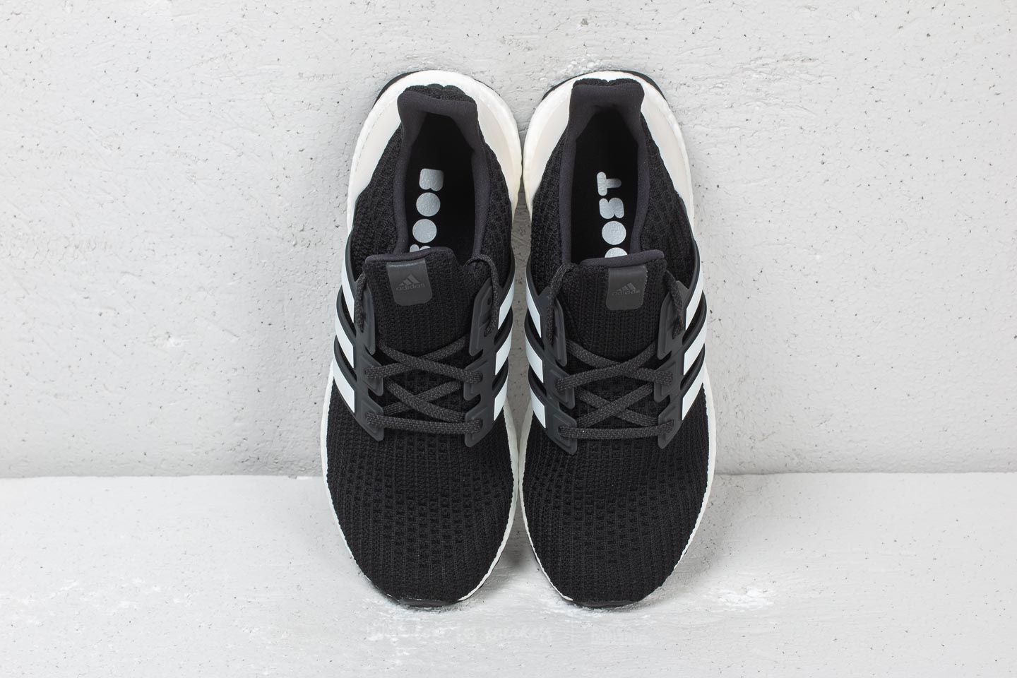 Herren Sneaker und Schuhe adidas Ultraboost Core Black/ Running White/ Carbon