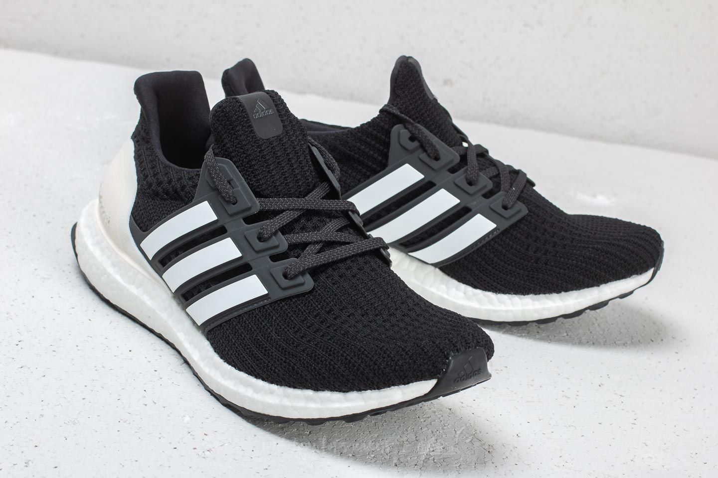 Ultra boost core cheap black running white carbon