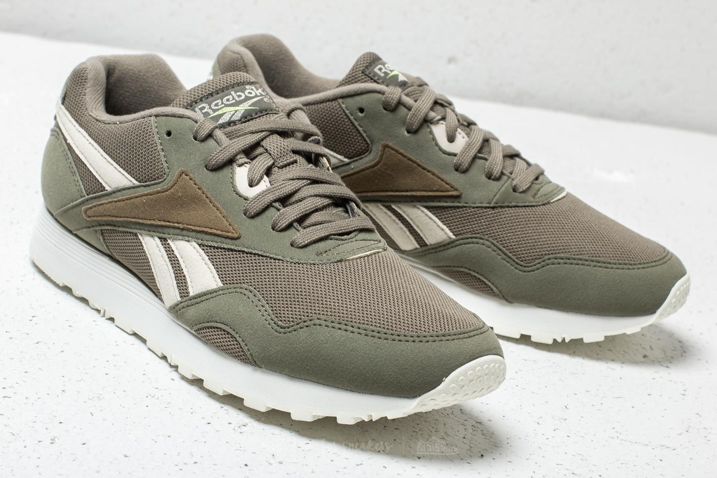 Reebok classic sales nylon khaki