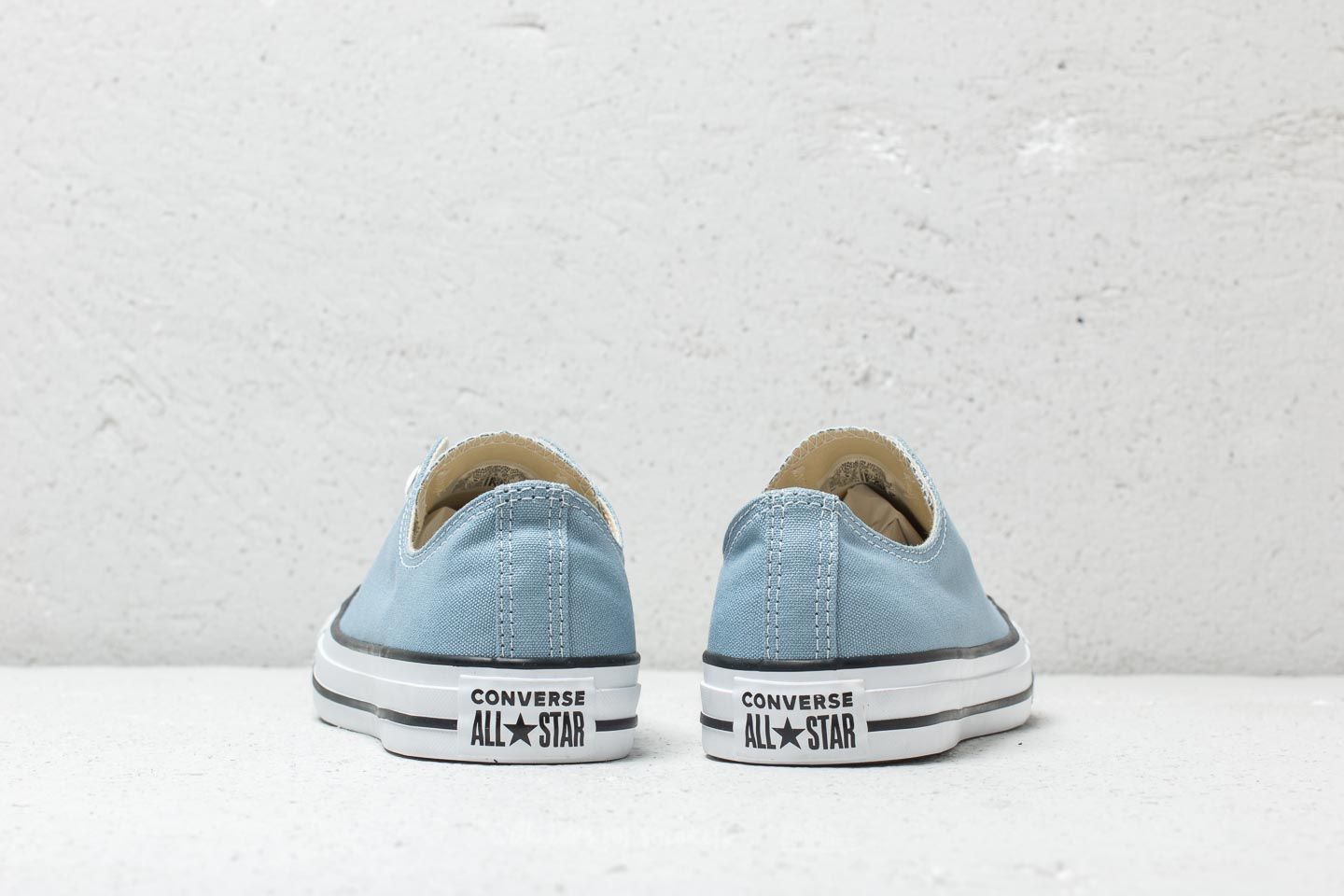 Washed denim store converse