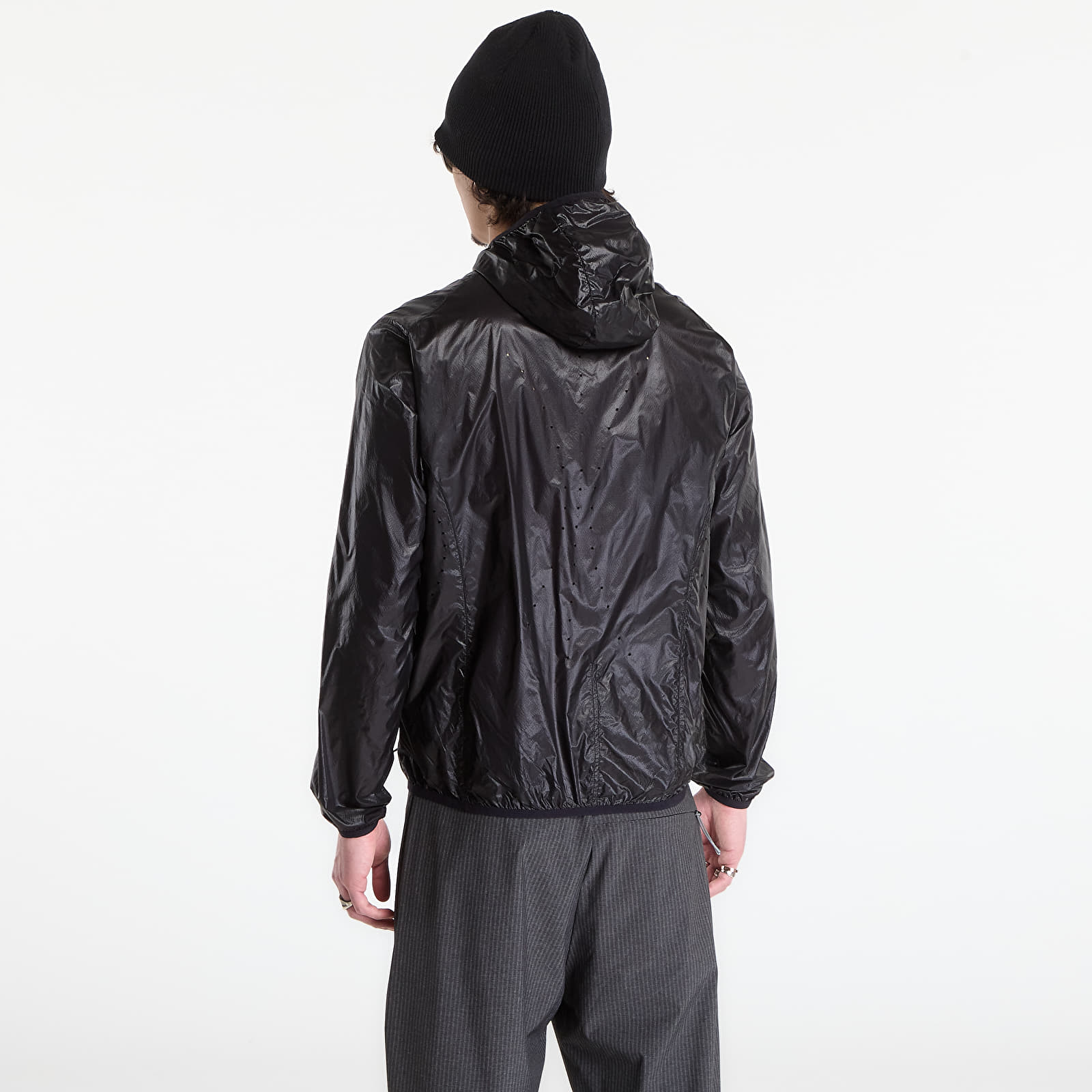 Miesten takit ROA Hue Packable Wind Jacket Black