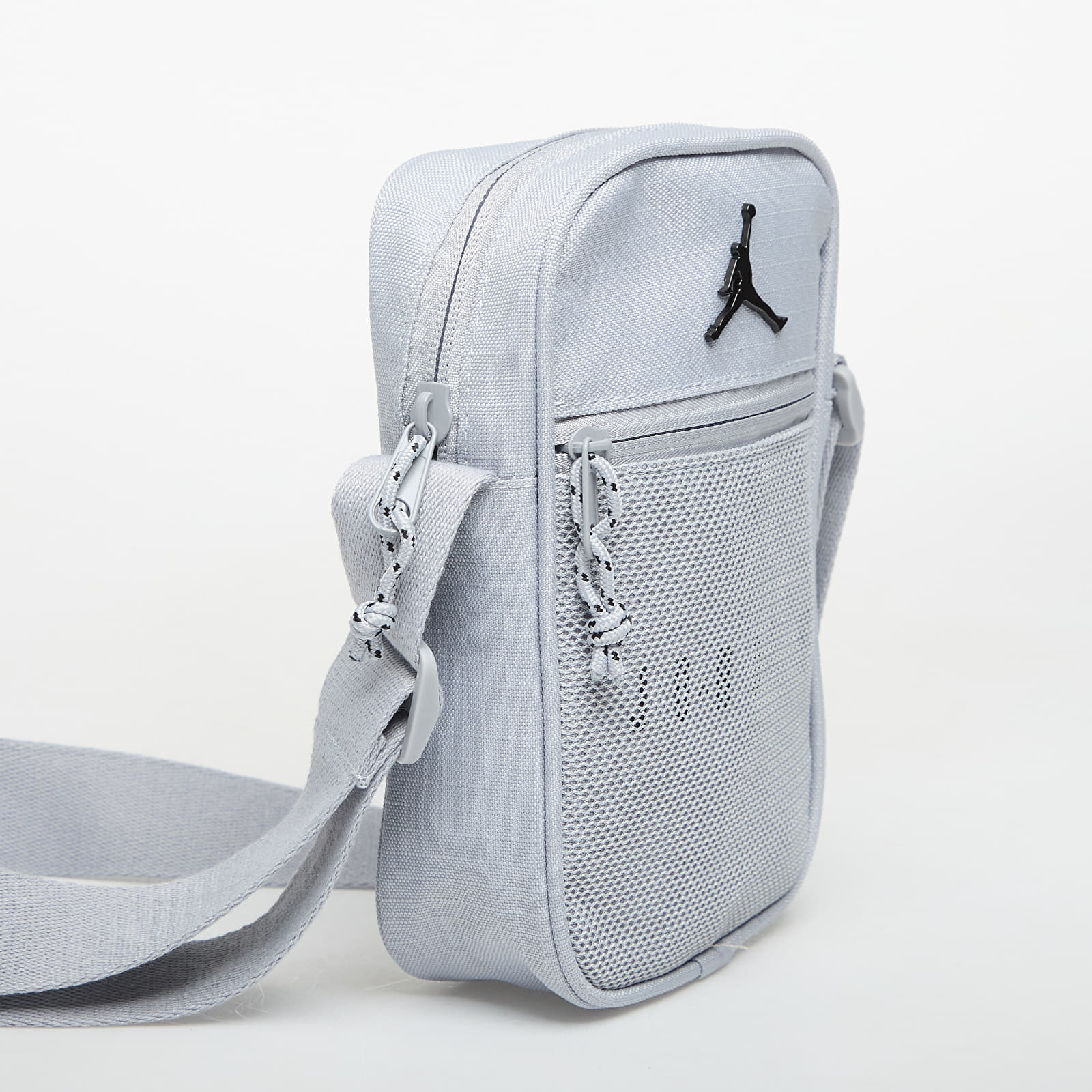 Pánske tašky cez rameno Jordan JAM Blacktop Festival Bag Wolf Gray
