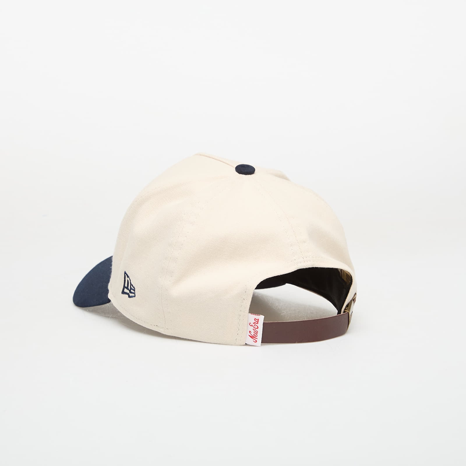 Petten voor heren New Era 9FORTY Aframe Patch Suede Light Cream/ Navy