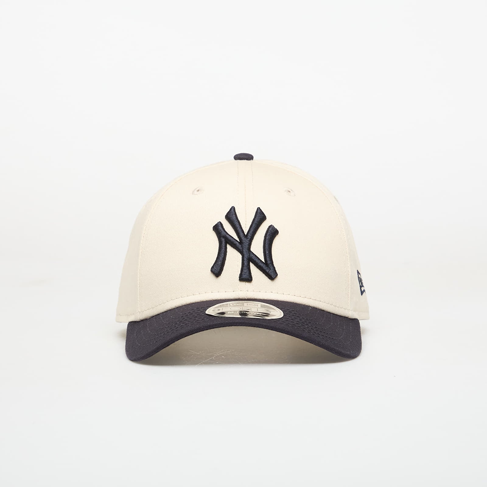 Șepci New Era 9FORTY New York Yankees Light Cream/ Official Team Color