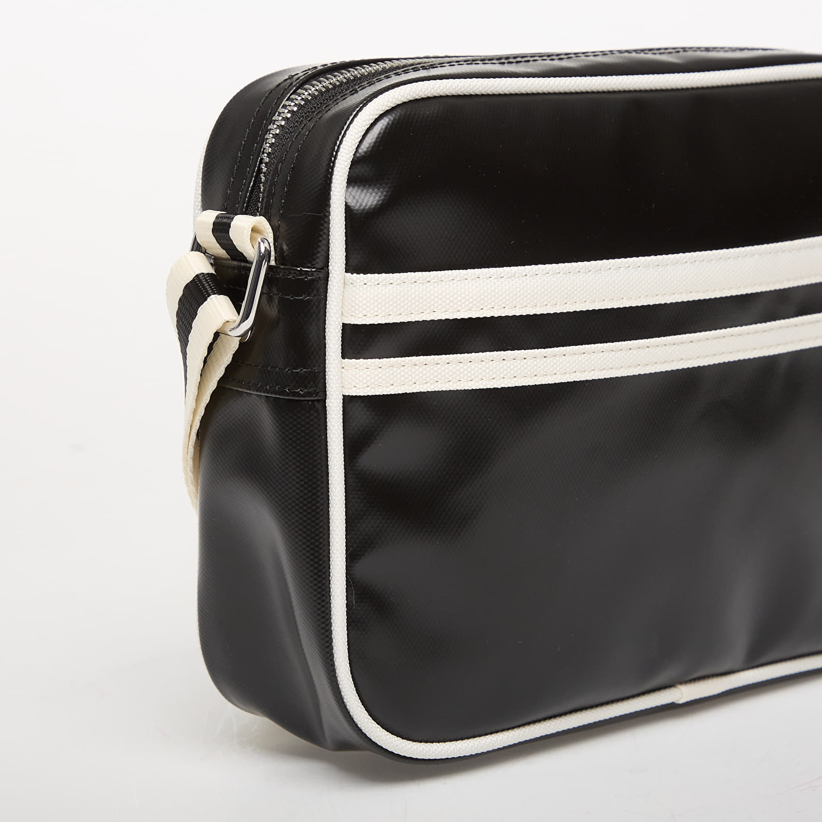 Torby przez ramię FRED PERRY Classic Mini Shoudler Bag Black/ Ecru