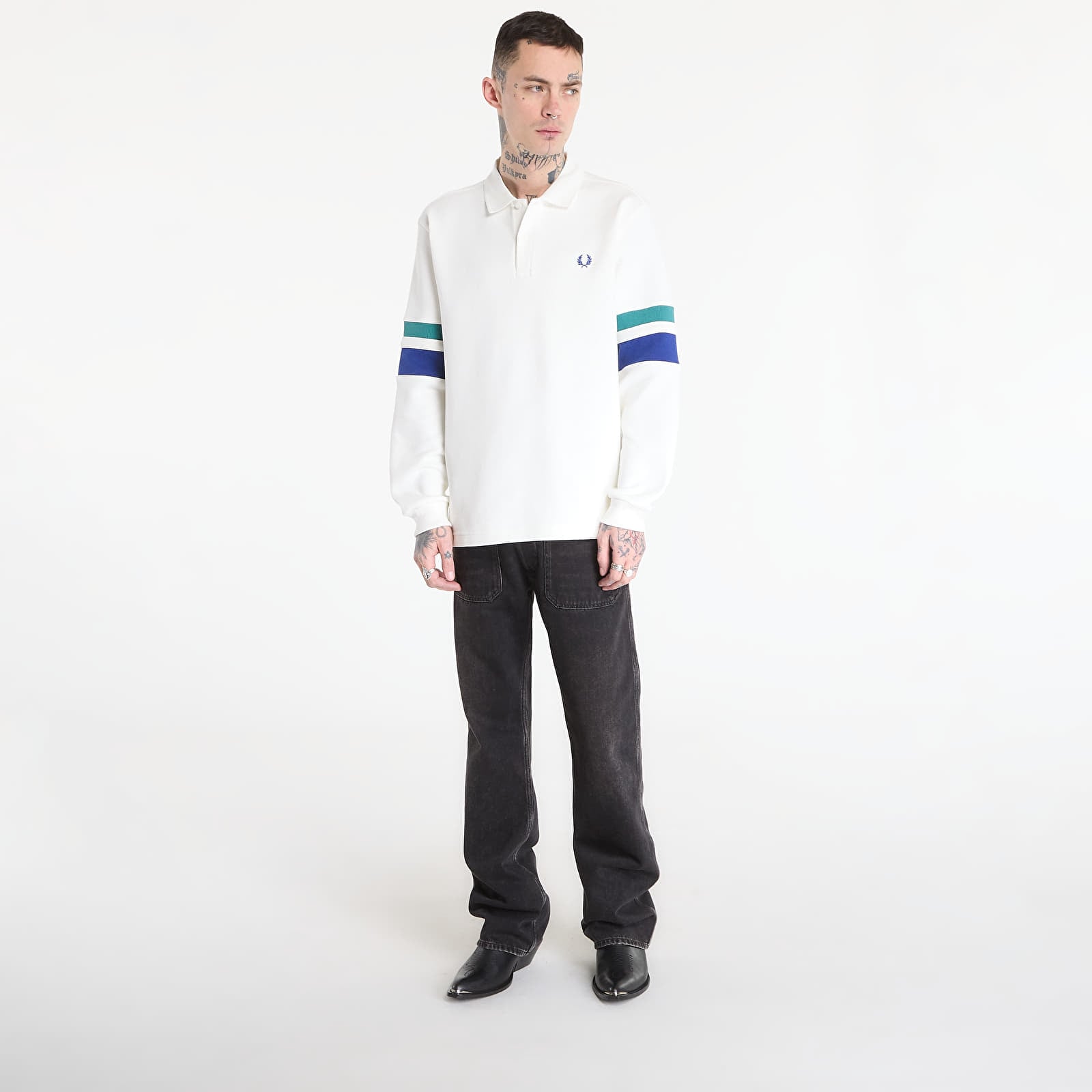 Hættetrøjer og sweatshirts FRED PERRY Tipped Sleeve Collared Sweat Snow White