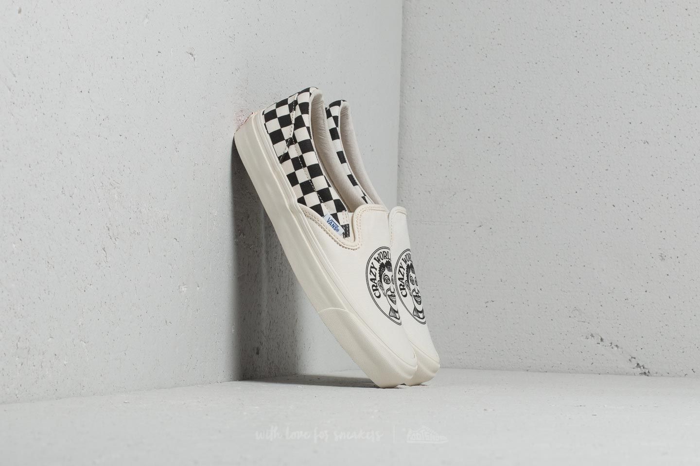 Crazy slip on vans 2025