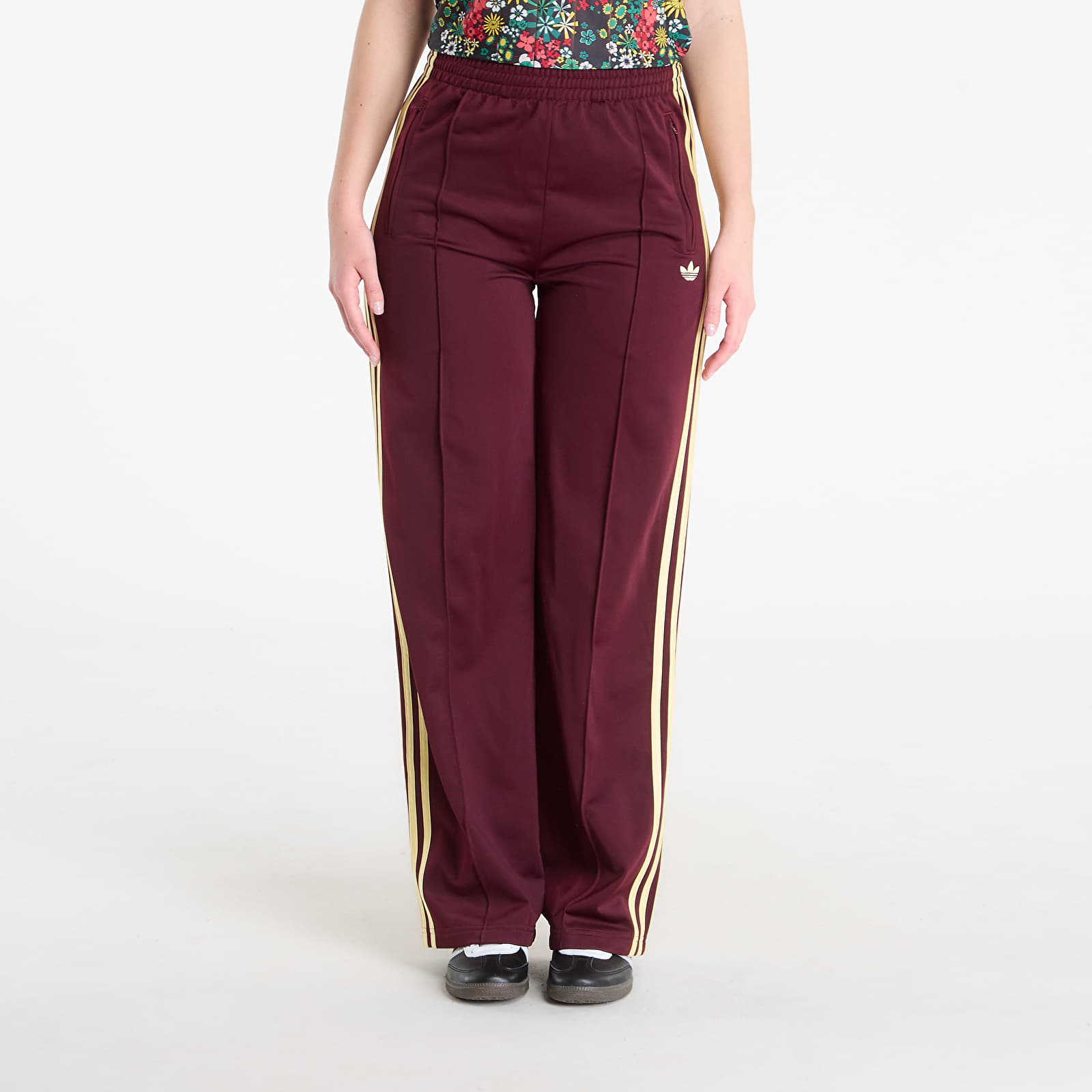 Träningsbyxor för kvinnor adidas Firebird Loose Track Tracksuit Bottoms Maroon