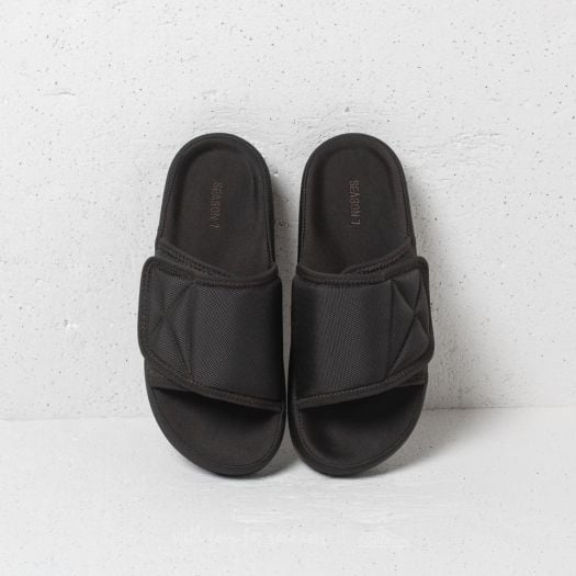 Men s shoes Yeezy Season 7 Nylon Slippers Oil Footshop