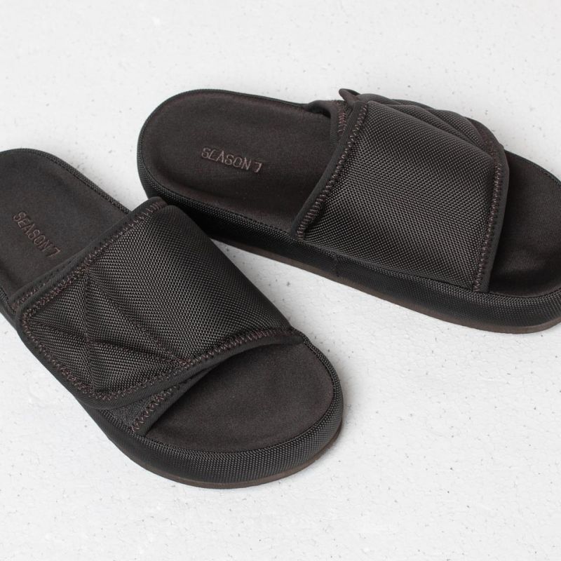 Yeezy Season 7 Nylon Slippers Oil | Footshop