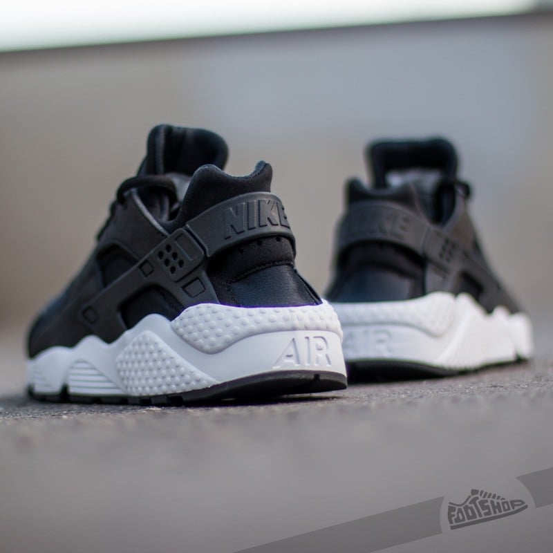 Buty damskie Nike Air Huarache Run Black/ Black/ White