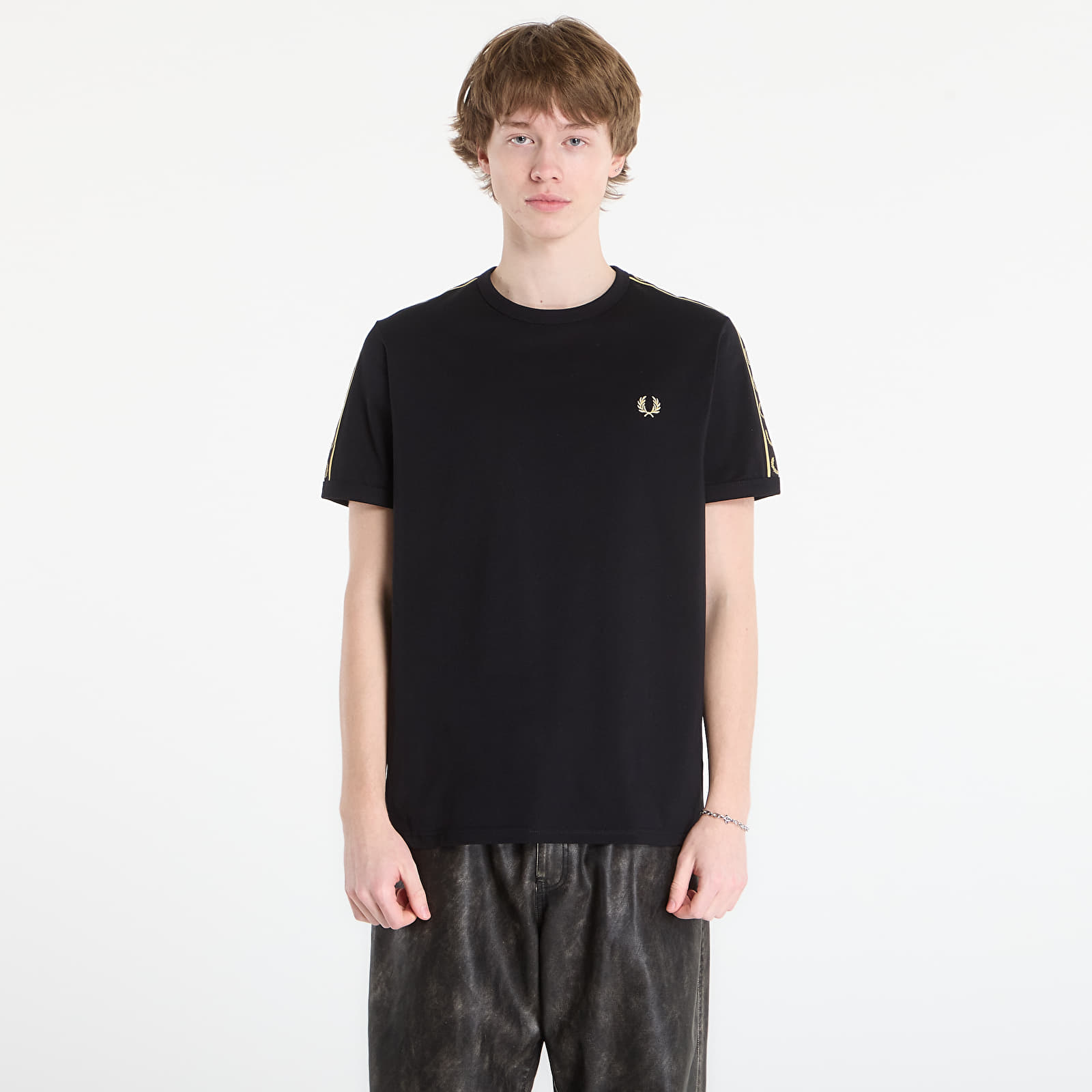 Футболки FRED PERRY Contrast Tape Ringer T-Shirt Black/ Champagne