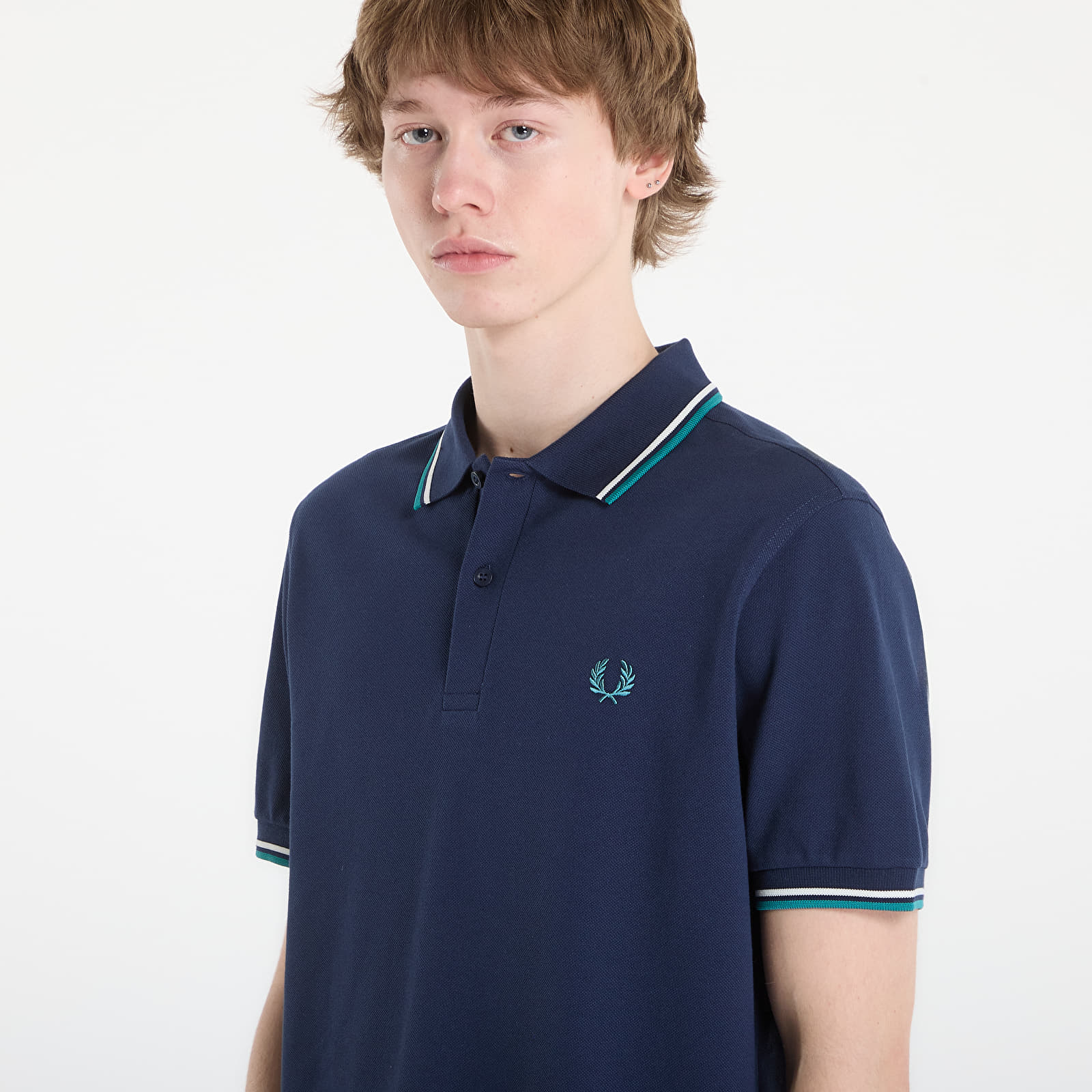 Moške majice  FRED PERRY Twin Tipped Fred Perry Shirt Tnsbl/ Snow White/ Dpmt