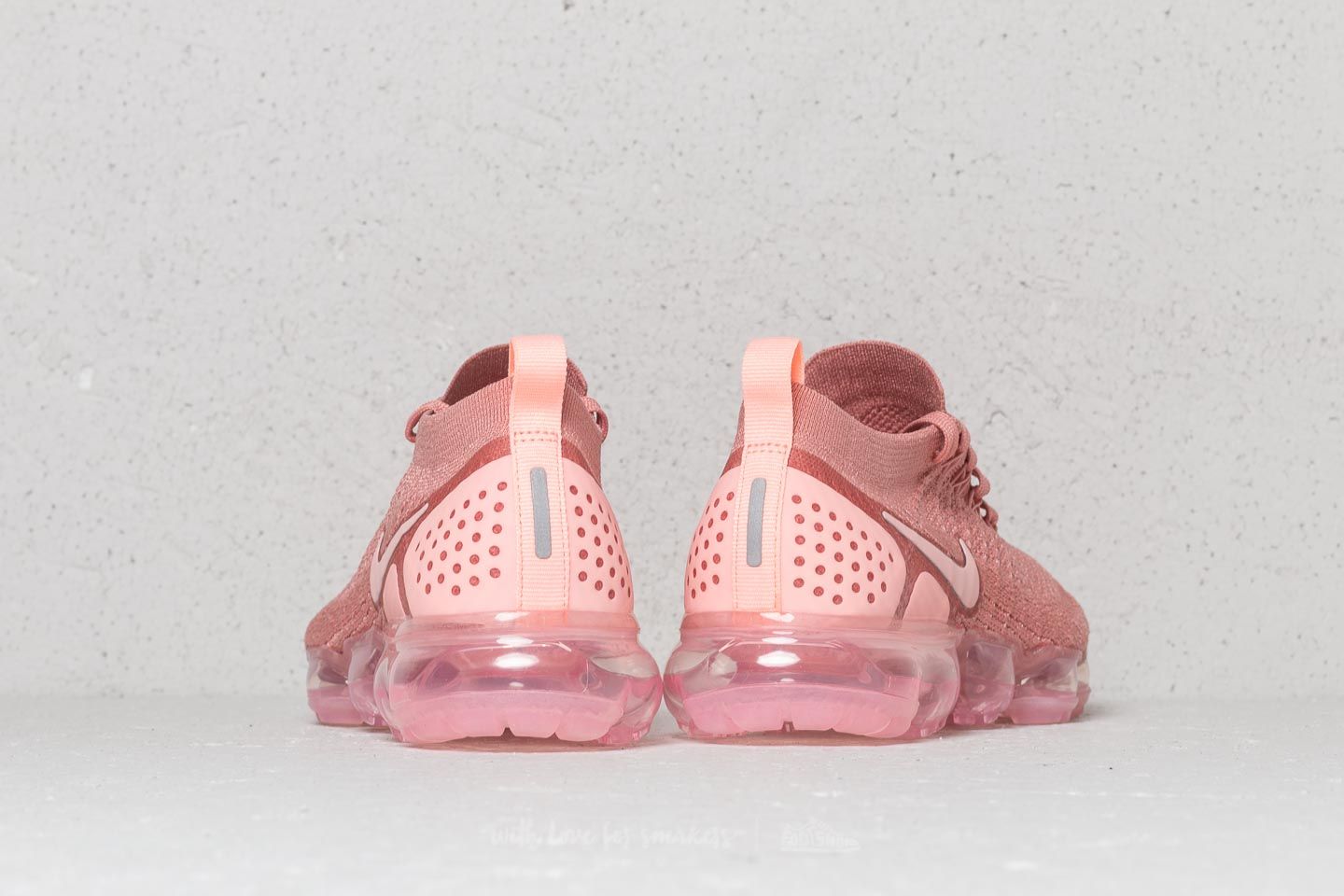 Nike flyknit rust hotsell pink