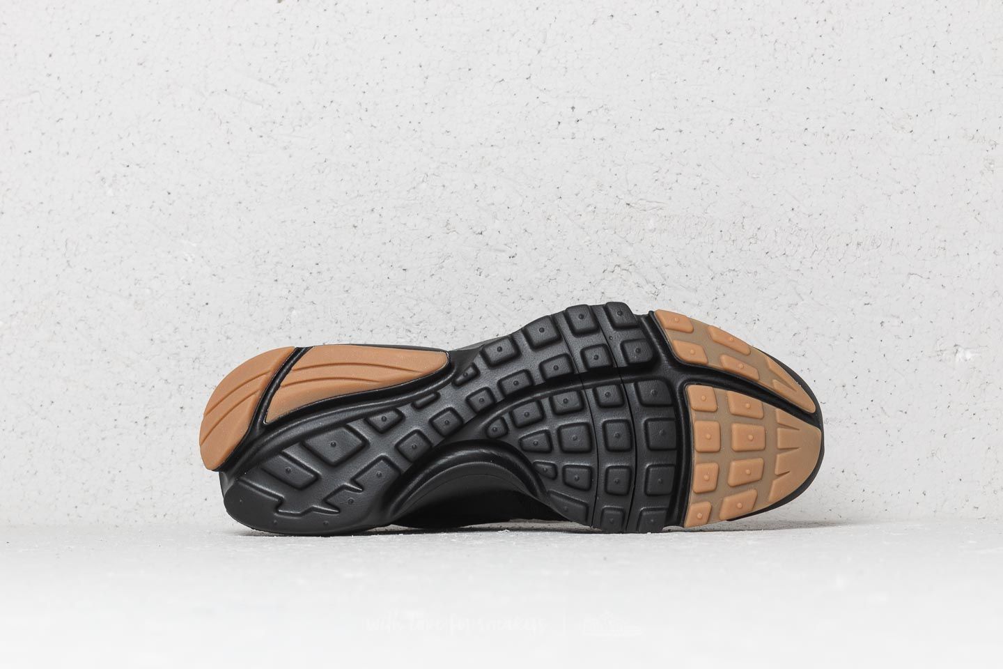 Presto fly black/metallic gold/gum medium brown outlet