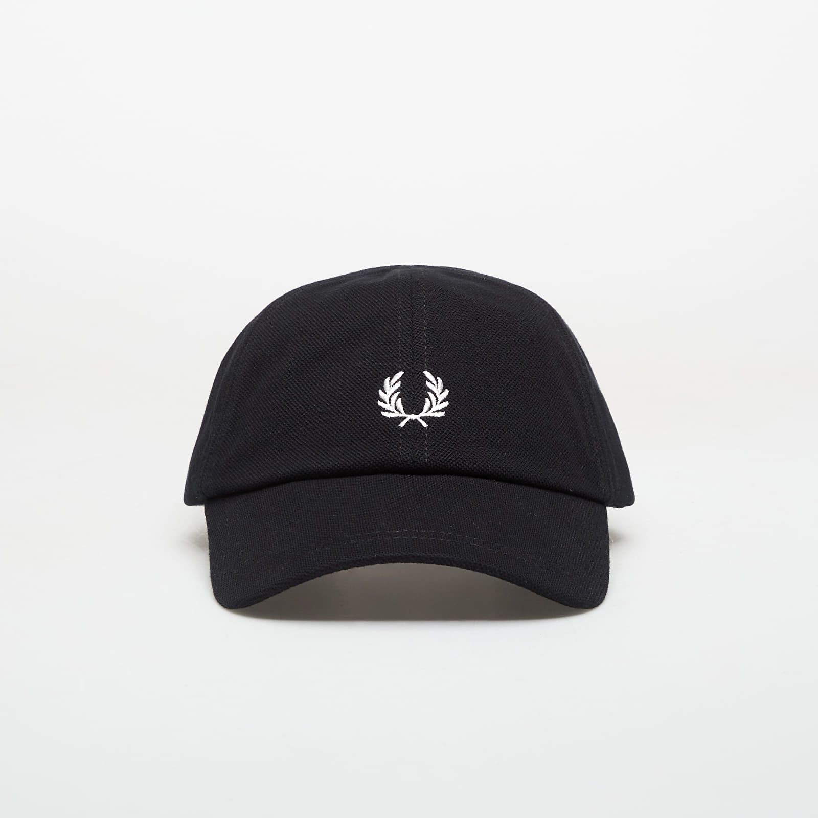 Gorras de hombre FRED PERRY Pique Classic Cap Black/ Snowwhite